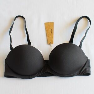 SKIMS Ultimate Push Up Strapless Bra 34A